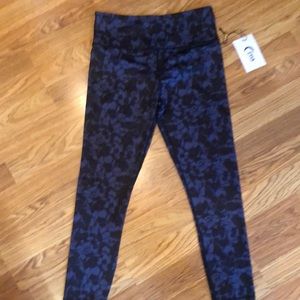 COPY - ZYIA Blue Kauai Light n Tight 7/8 24 inch size 6/8 legging.